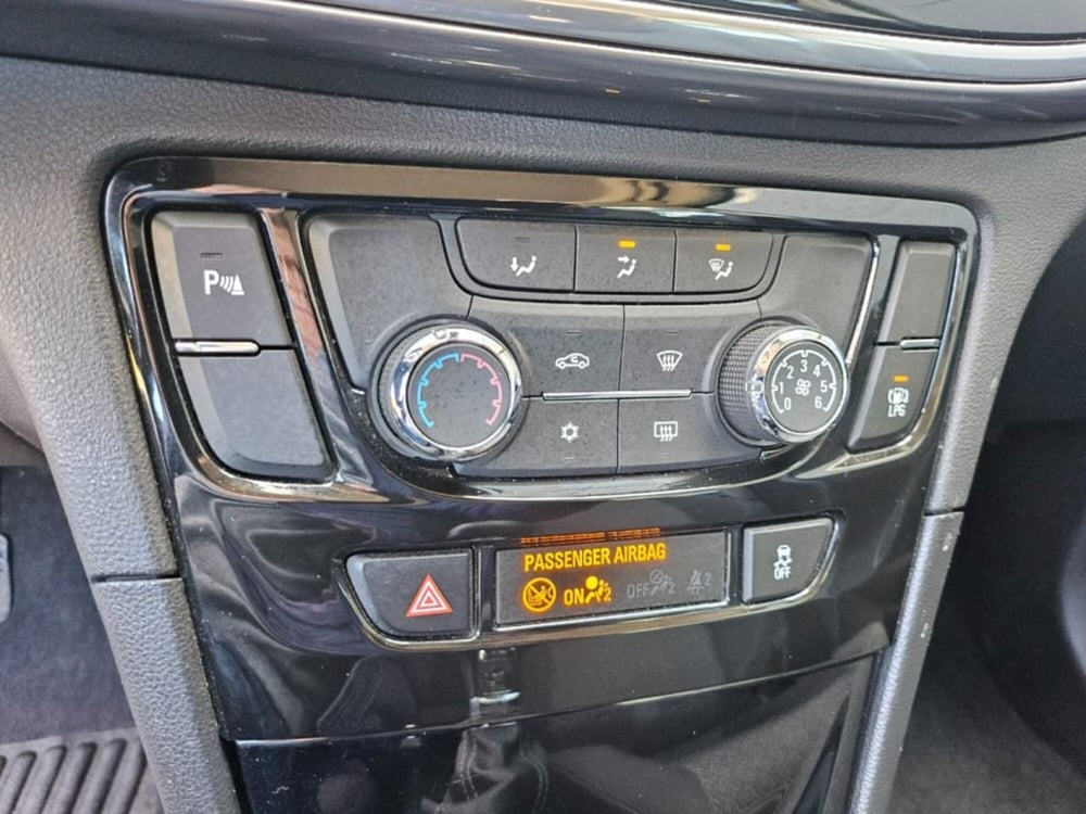 Opel Mokka nuova a Foggia (13)