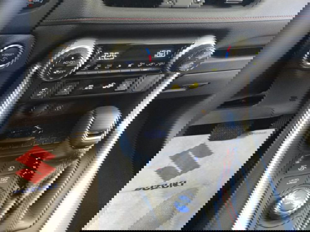 Suzuki Across nuova a Reggio Emilia (15)