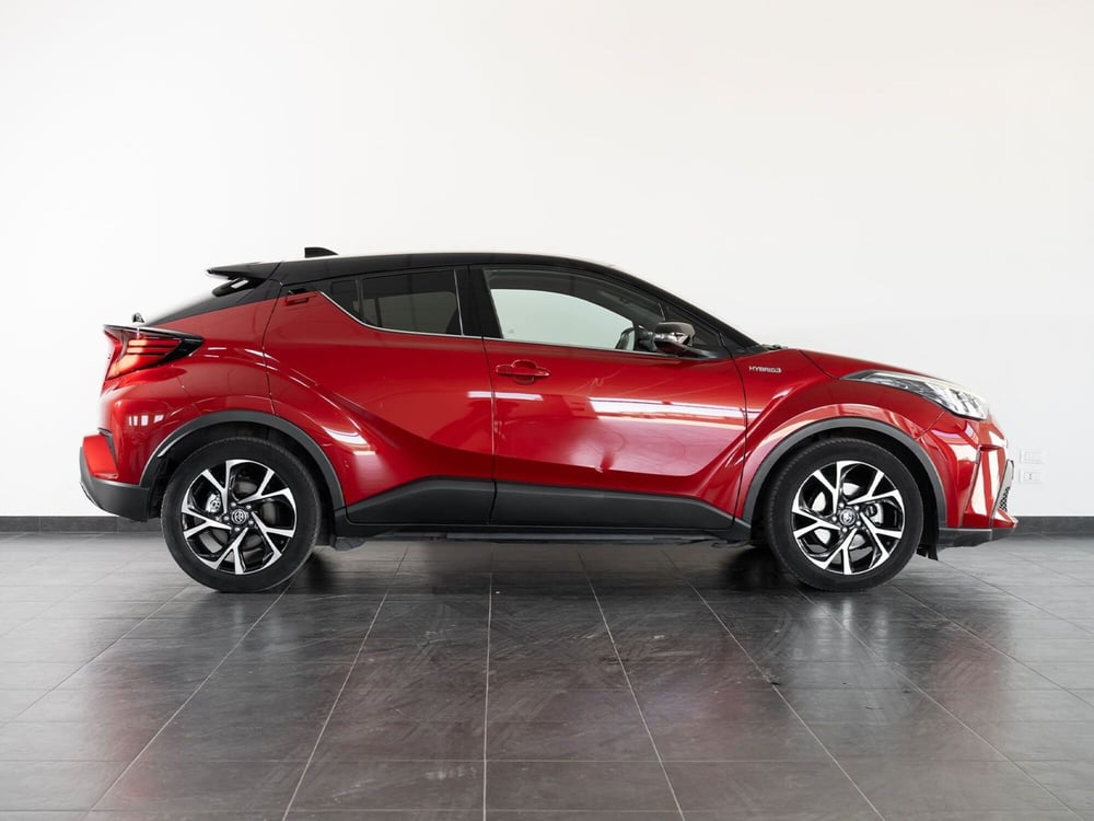 Toyota Toyota C-HR usata a Foggia (14)