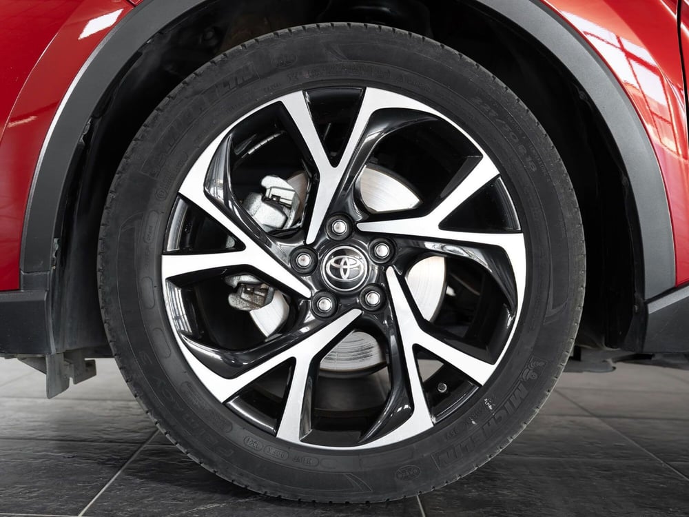Toyota Toyota C-HR usata a Foggia (15)