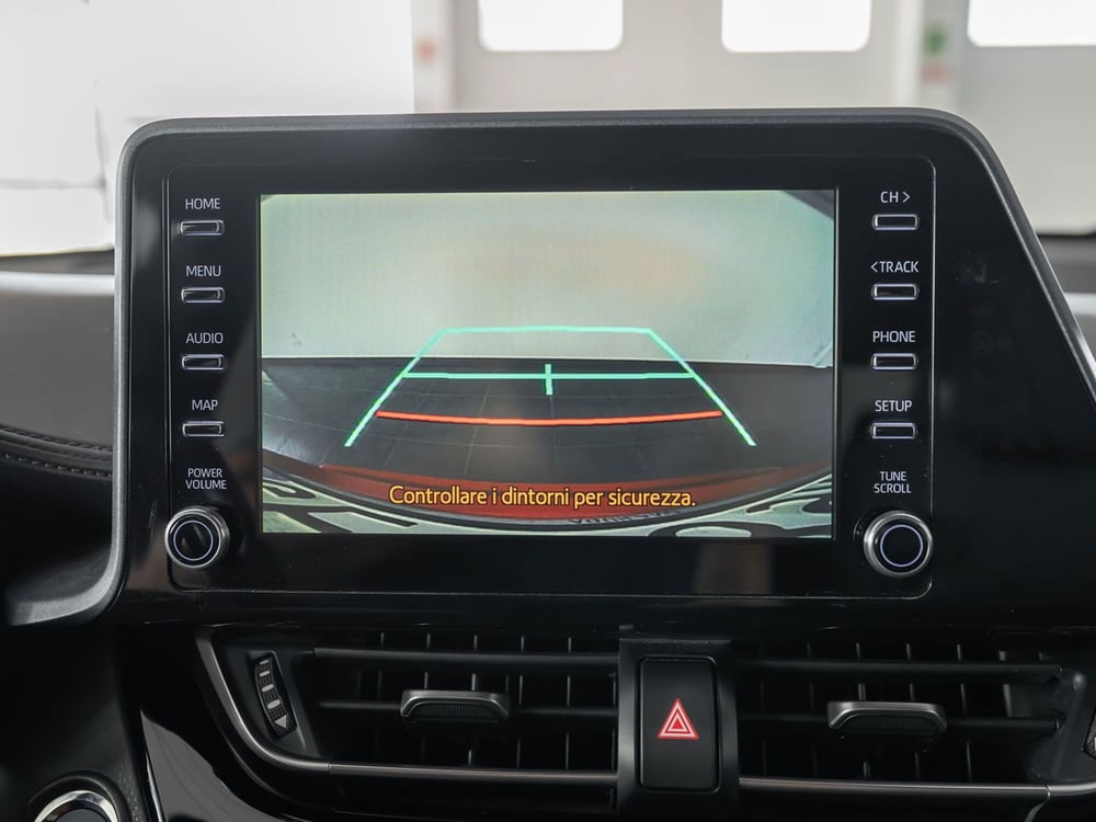 Toyota Toyota C-HR usata a Foggia (16)