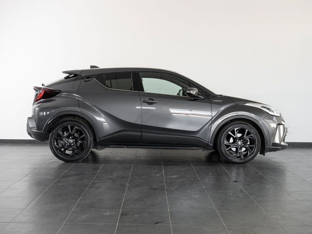 Toyota Toyota C-HR usata a Foggia (14)