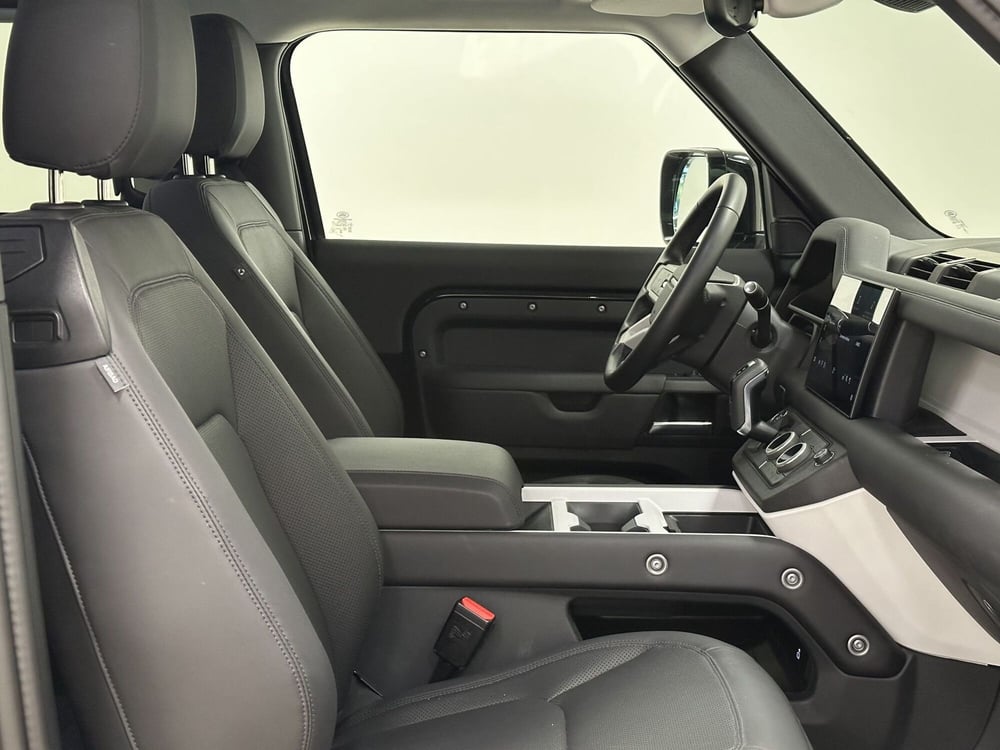 Land Rover Defender usata a Lodi (3)