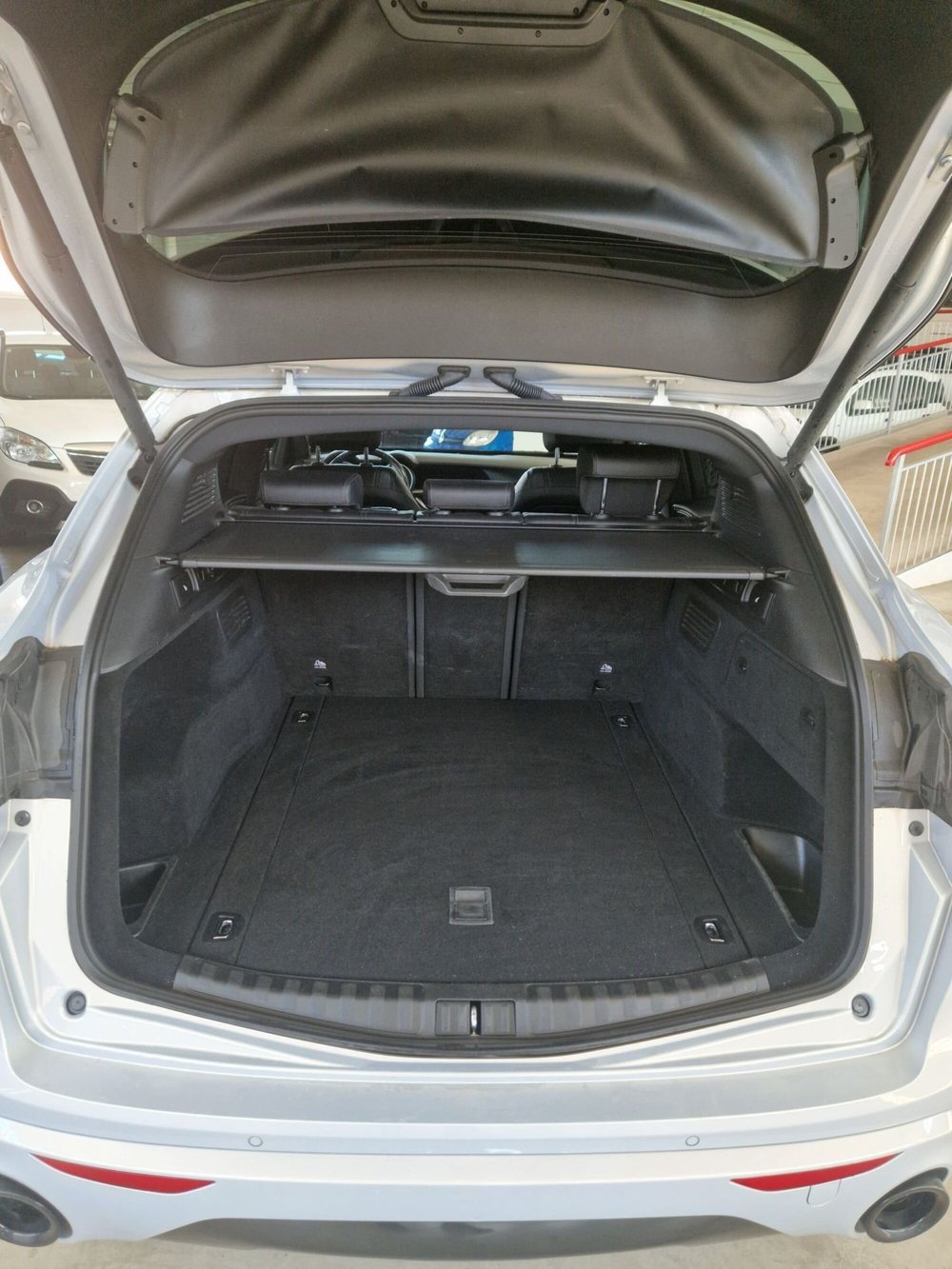 Alfa Romeo Stelvio usata a Terni (11)