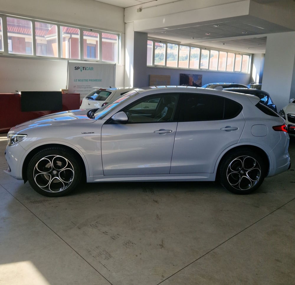 Alfa Romeo Stelvio usata a Terni (4)