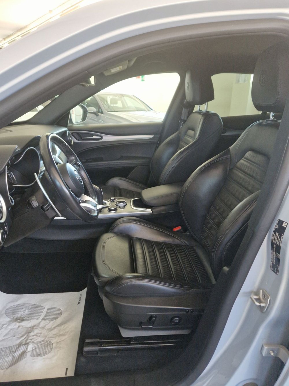 Alfa Romeo Stelvio usata a Terni (7)