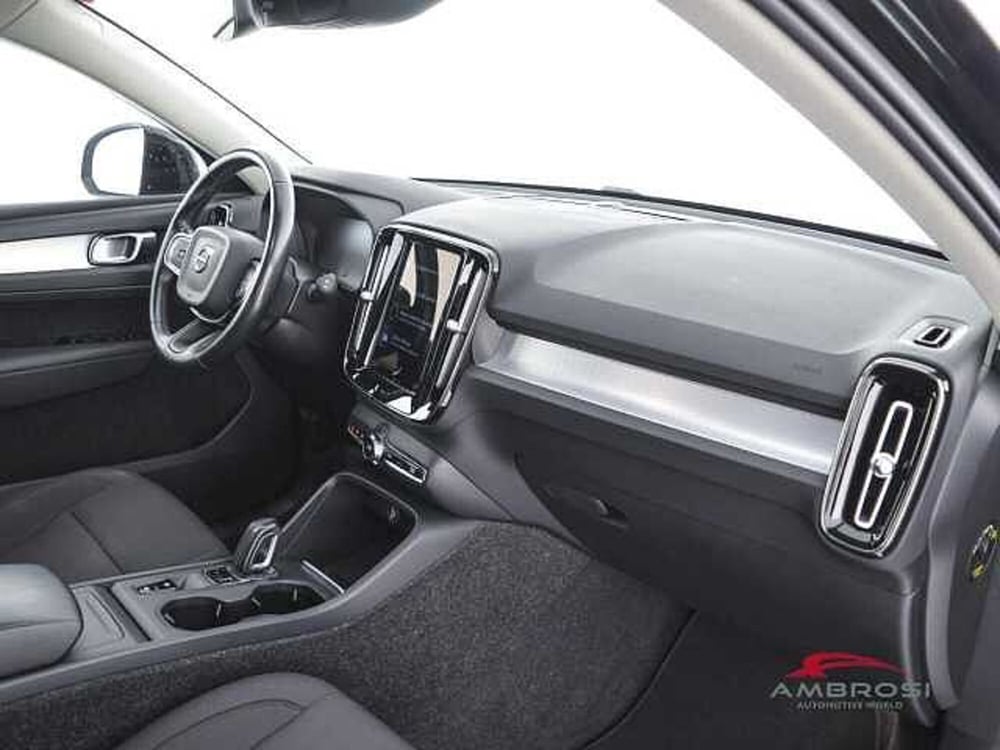 Volvo XC40 usata a Viterbo (12)