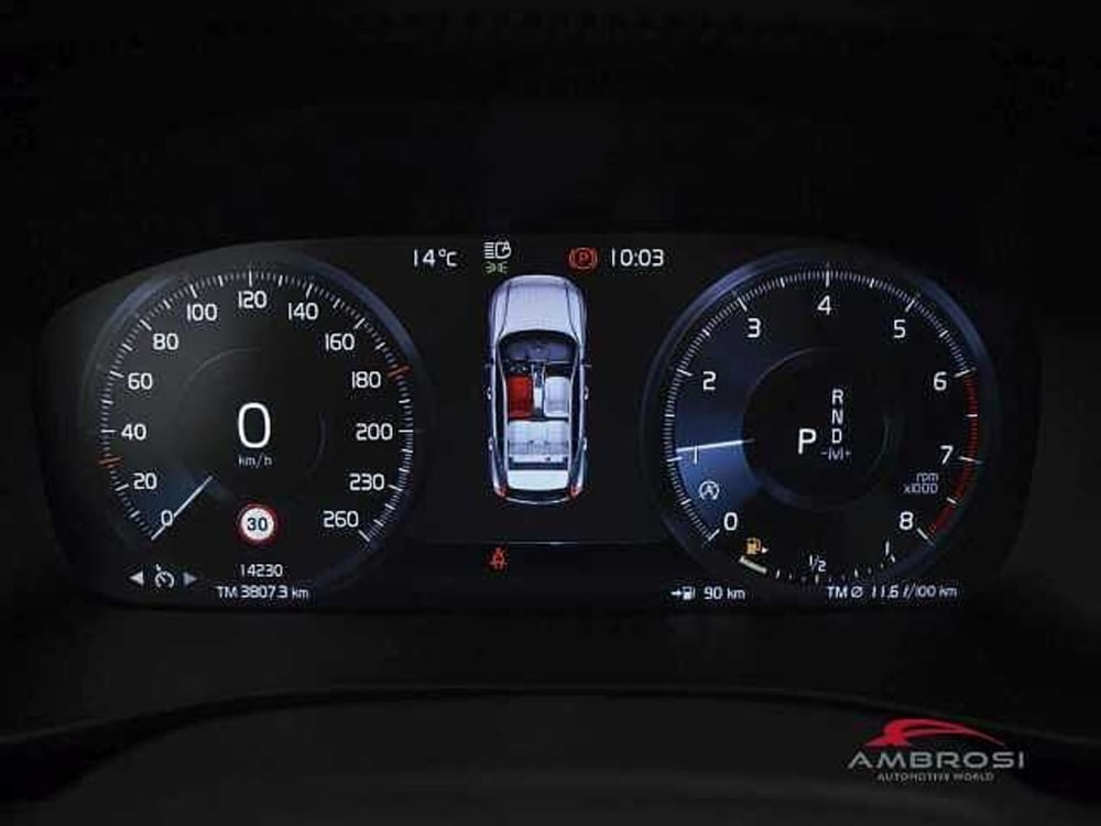 Volvo XC40 usata a Viterbo (13)