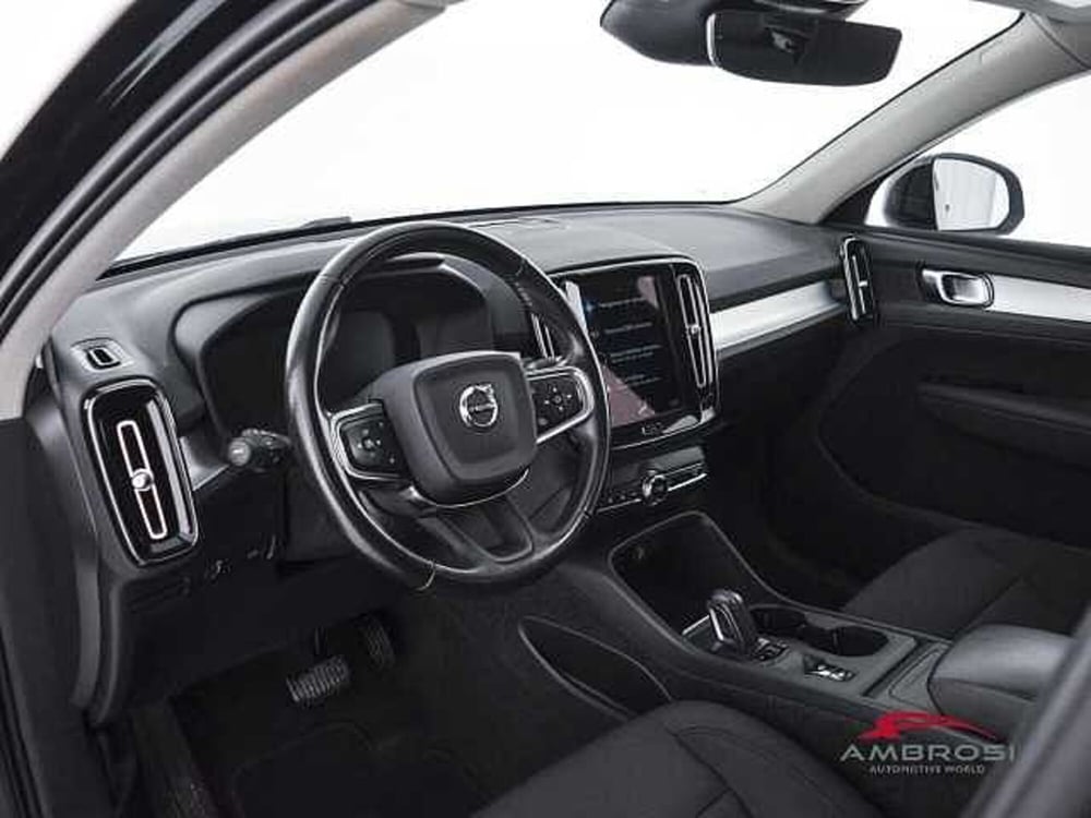 Volvo XC40 usata a Viterbo (8)