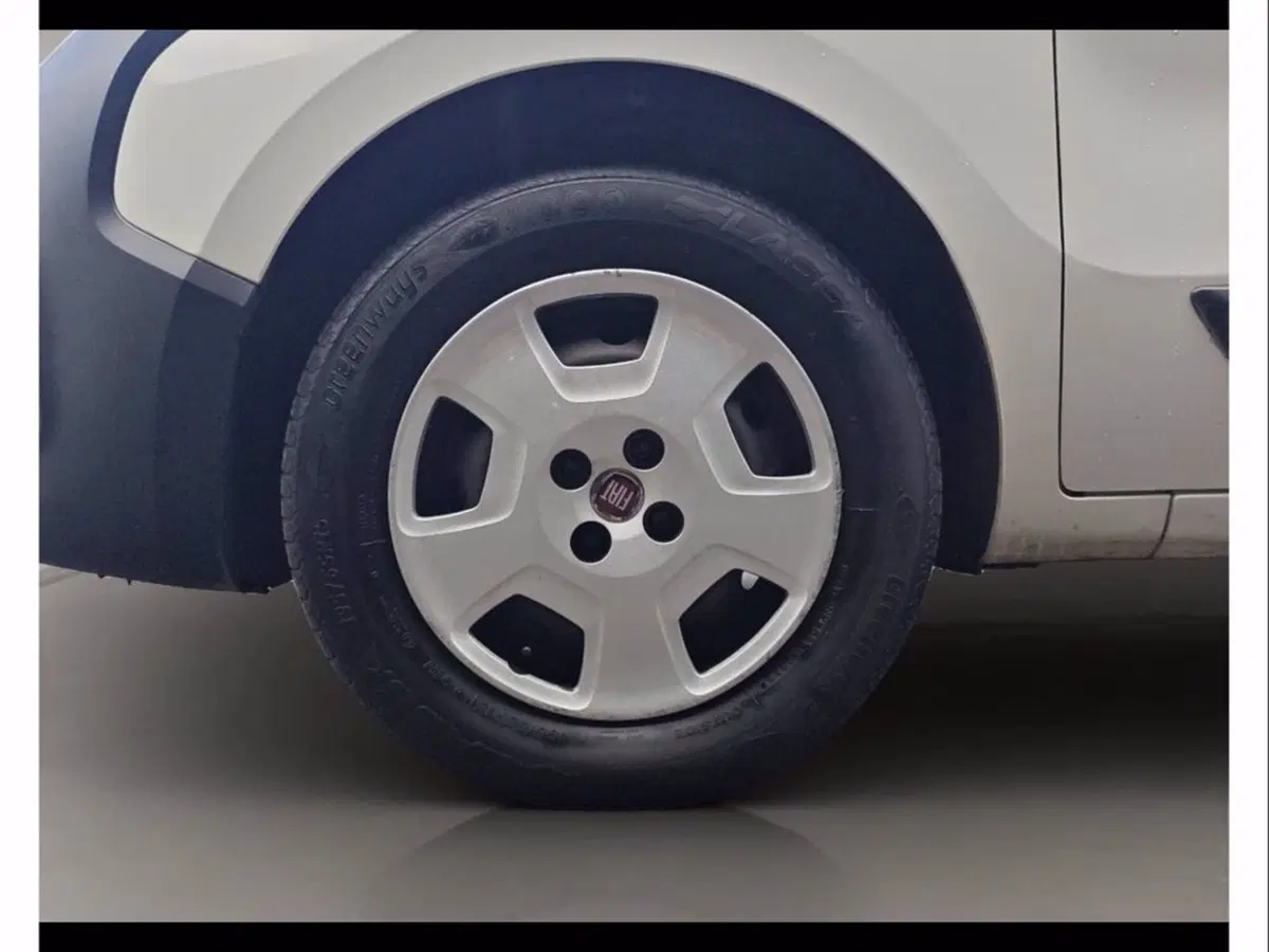 Fiat Fiorino usata a Catania (18)