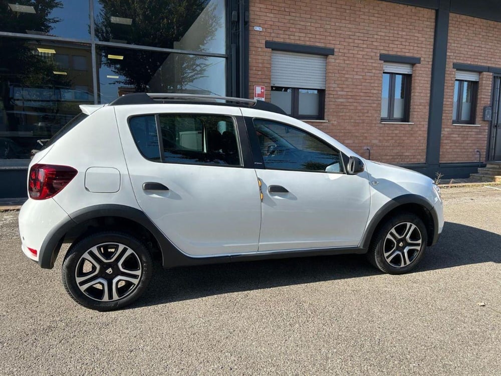 Dacia Sandero usata a Reggio Emilia (4)