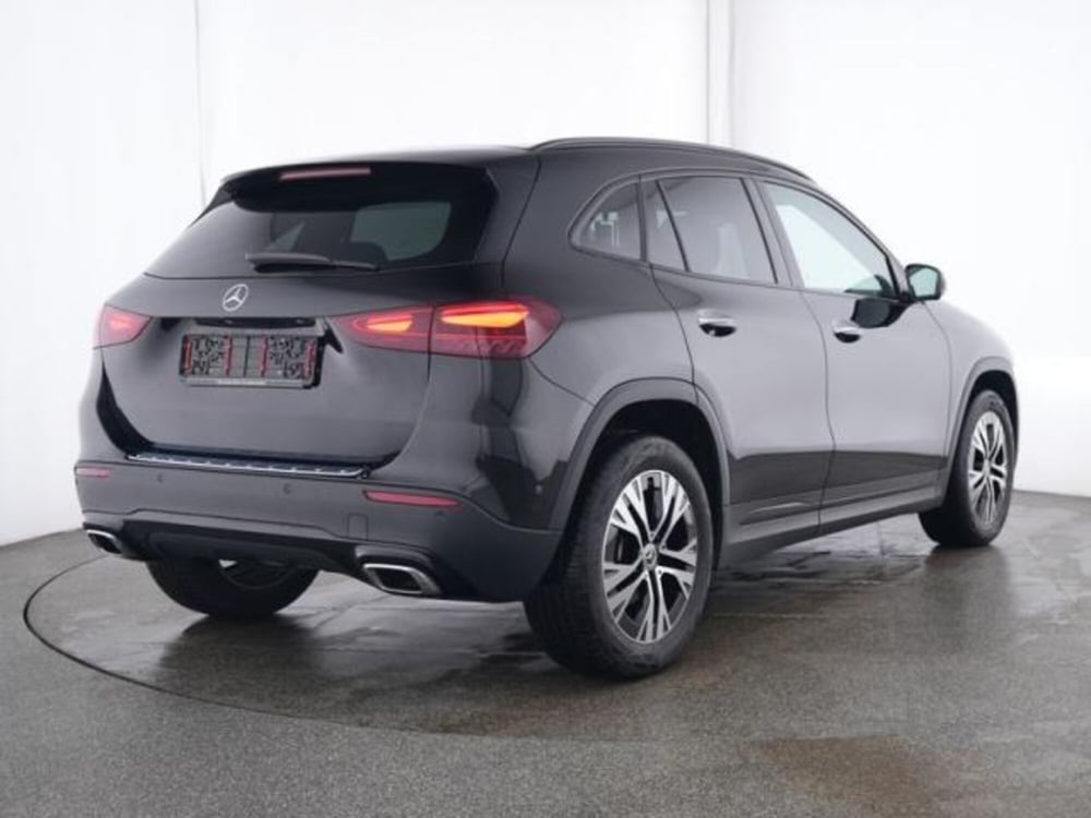 Mercedes-Benz GLA SUV usata a Milano (2)