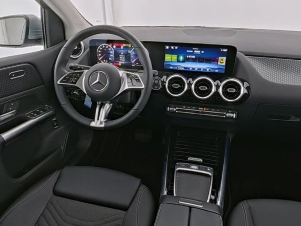 Mercedes-Benz Classe B usata a Milano (6)