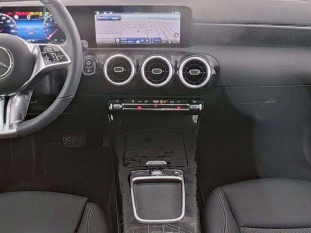Mercedes-Benz Classe A usata a Milano (7)