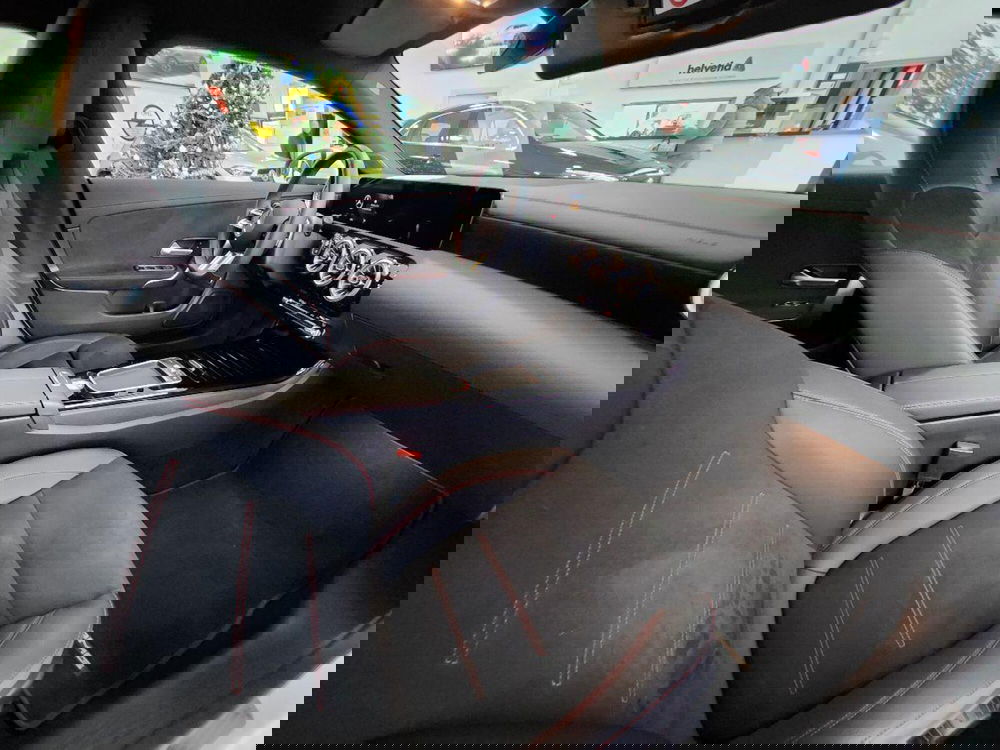 Mercedes-Benz CLA Shooting Brake usata a Milano (19)