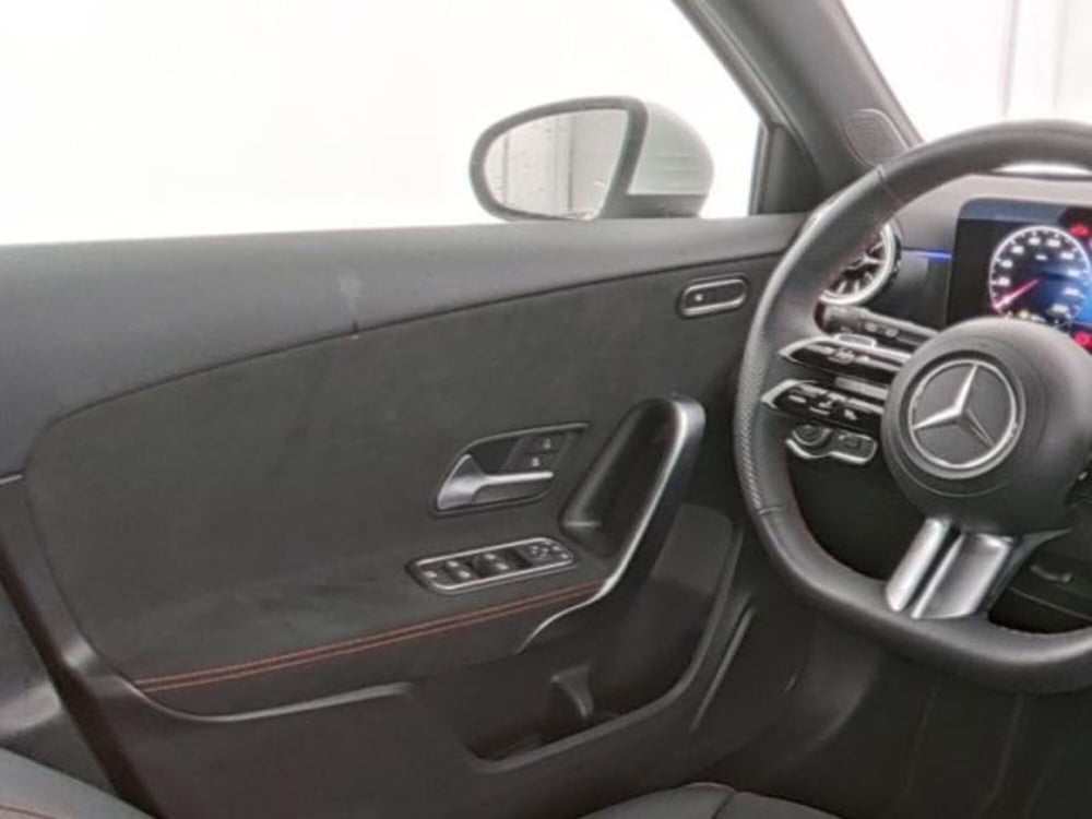 Mercedes-Benz Classe A usata a Milano (7)