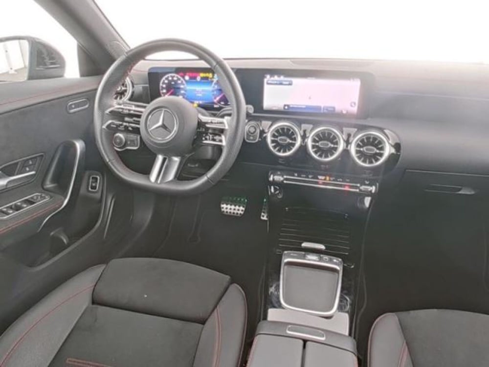 Mercedes-Benz CLA usata a Milano (9)
