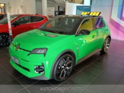 Renault Renault 5 Techno urban range 120cv nuova a Reana del Rojale