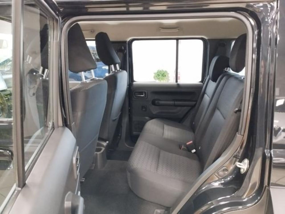 Suzuki Jimny nuova a Varese (11)