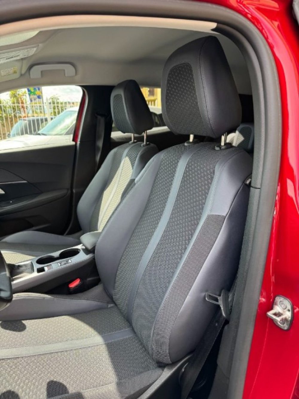 Peugeot 2008 usata a Reggio Calabria (8)