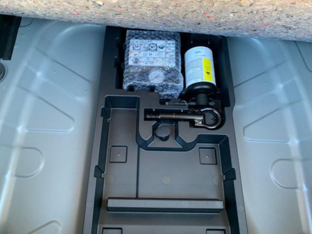 Toyota Aygo X nuova a Reggio Calabria (10)