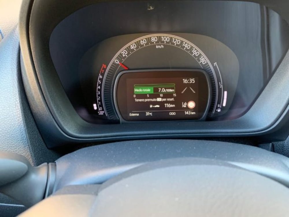 Toyota Aygo X nuova a Reggio Calabria (5)
