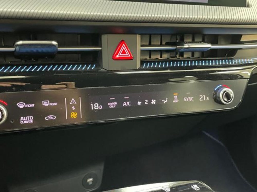 Kia EV6 usata a Como (18)