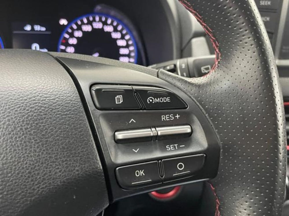 Hyundai Kona usata a Como (12)
