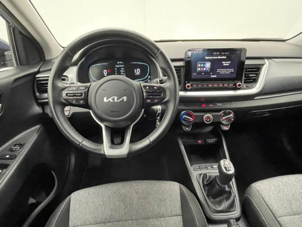 Kia Stonic usata a Como (11)