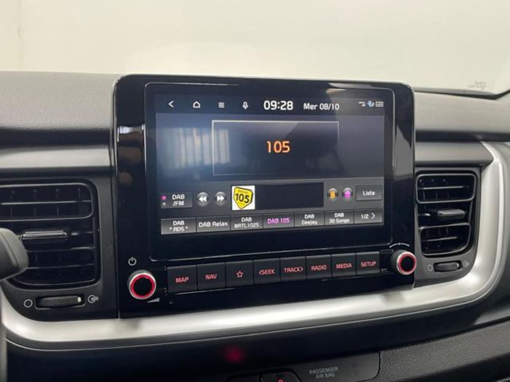 Kia Stonic usata a Como (14)