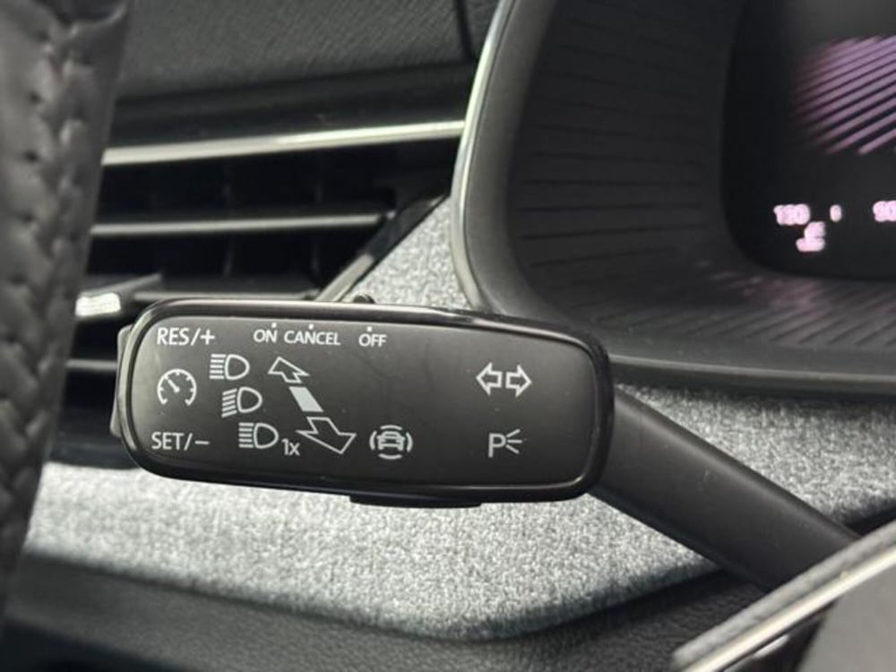 Skoda Kamiq usata a Como (11)