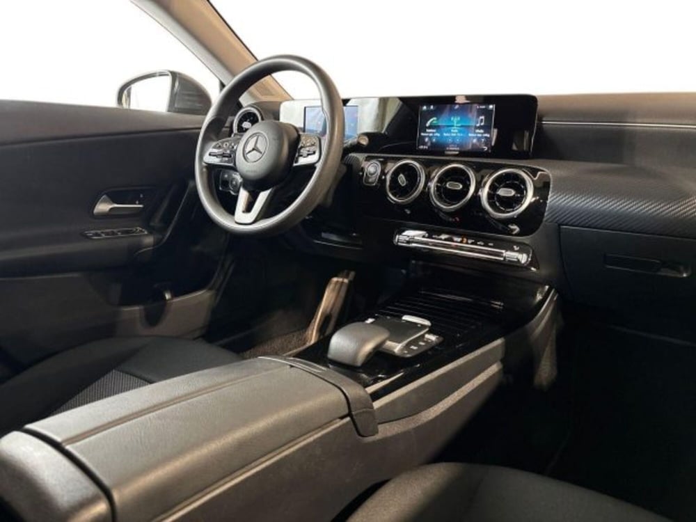 Mercedes-Benz CLA Shooting Brake usata a Bologna (15)