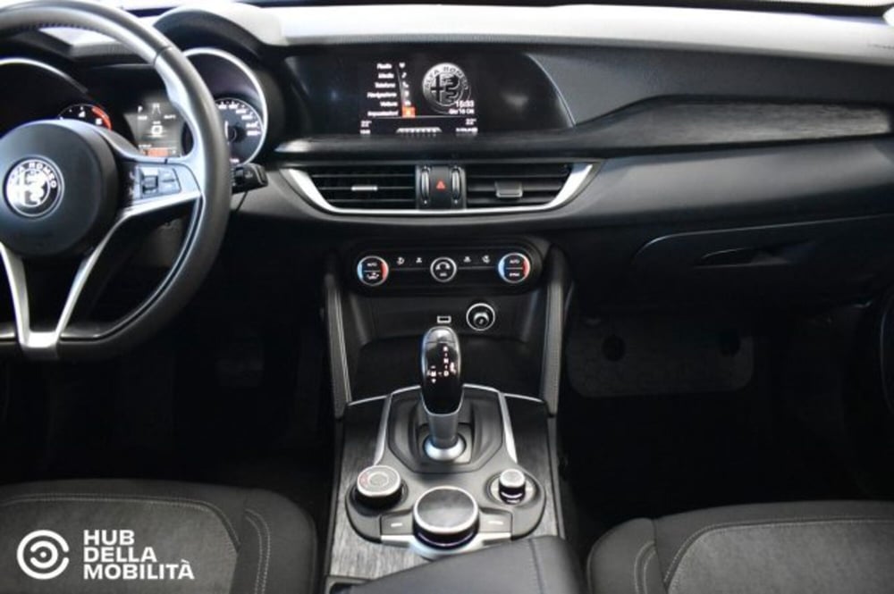 Alfa Romeo Stelvio usata a Perugia (11)