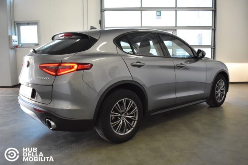 Alfa Romeo Stelvio usata a Perugia (4)