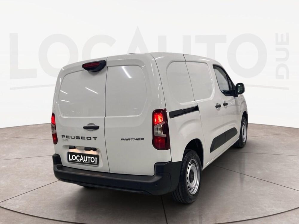 Peugeot Partner Furgone nuova a Torino (4)