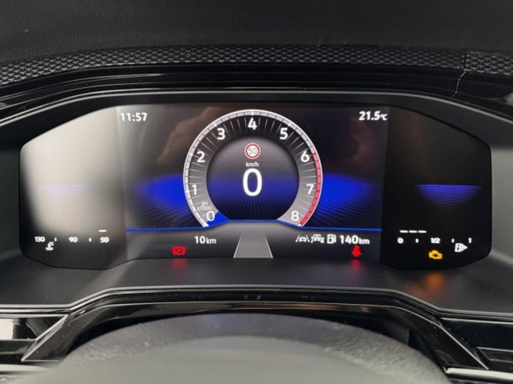 Volkswagen Polo nuova a Vicenza (12)