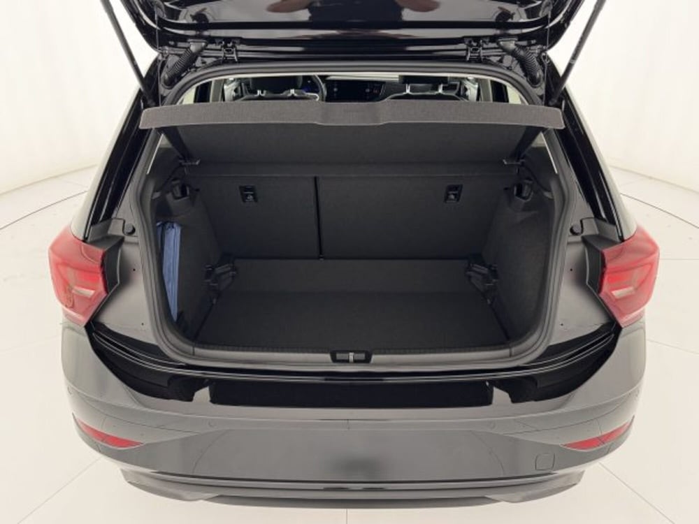 Volkswagen Polo nuova a Vicenza (9)