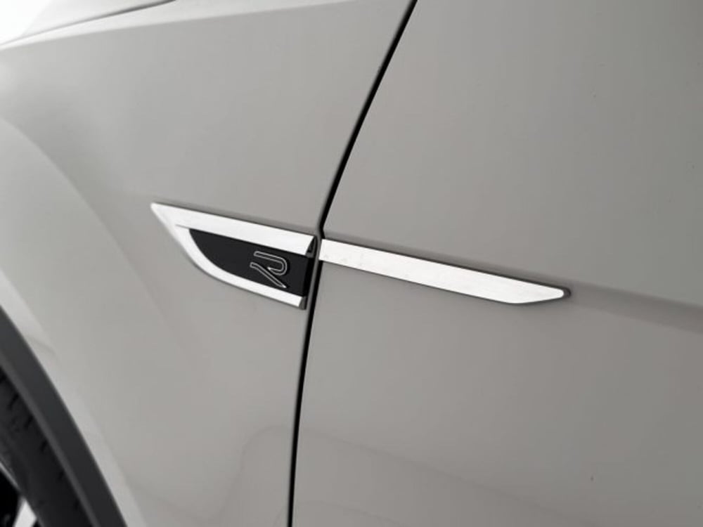 Volkswagen T-Roc nuova a Vicenza (7)