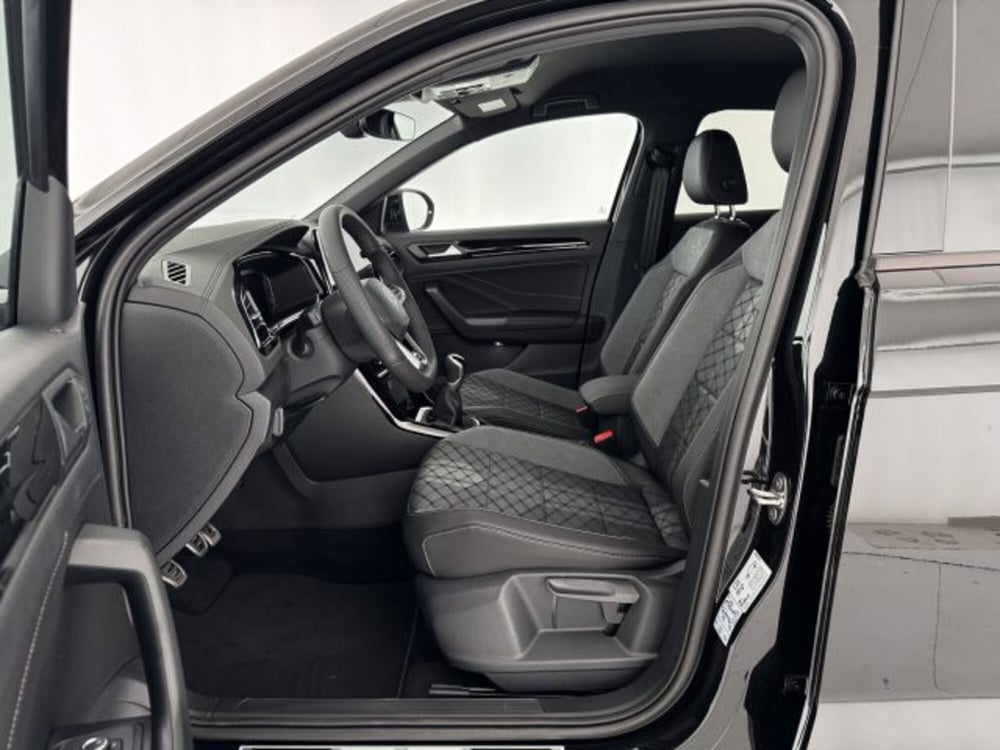 Volkswagen T-Roc nuova a Vicenza (8)