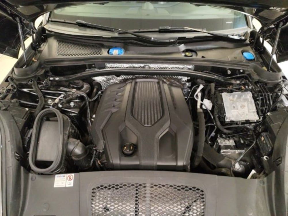 Porsche Macan usata a Modena (15)