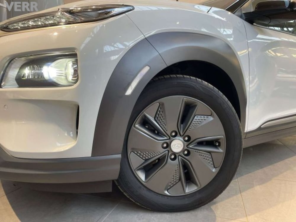 Hyundai Kona usata a Milano (12)