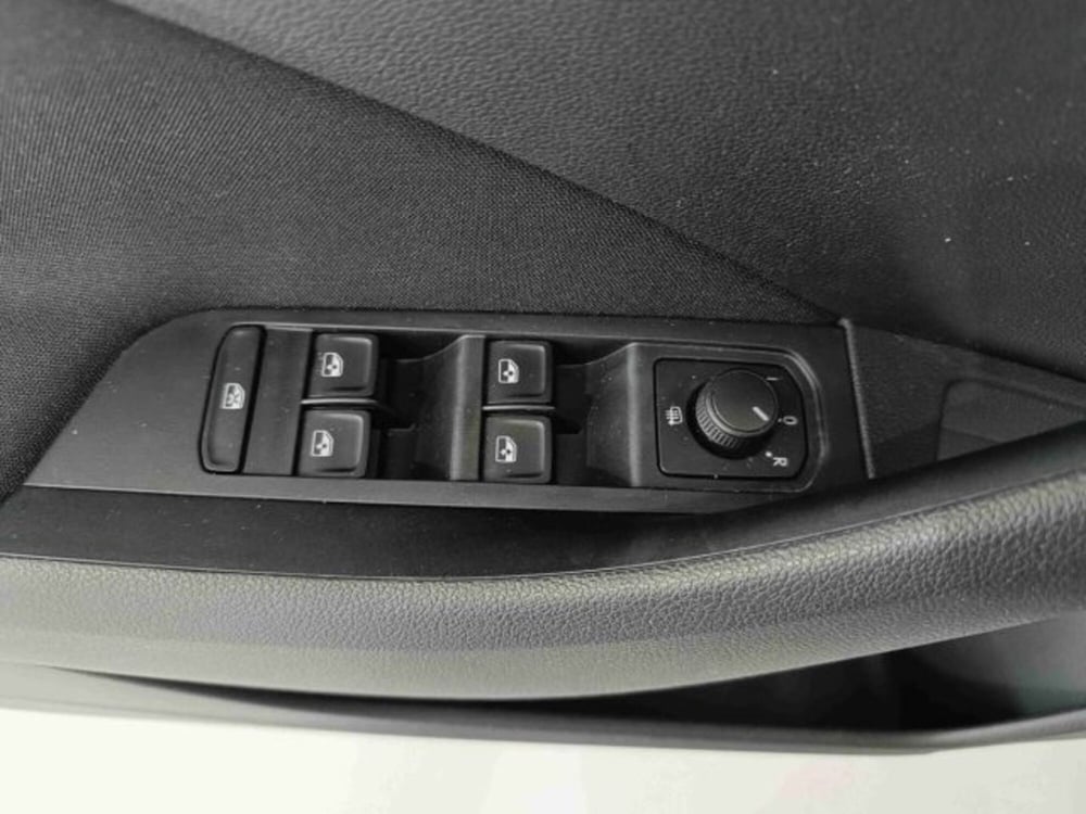 Skoda Kamiq usata a Catania (20)