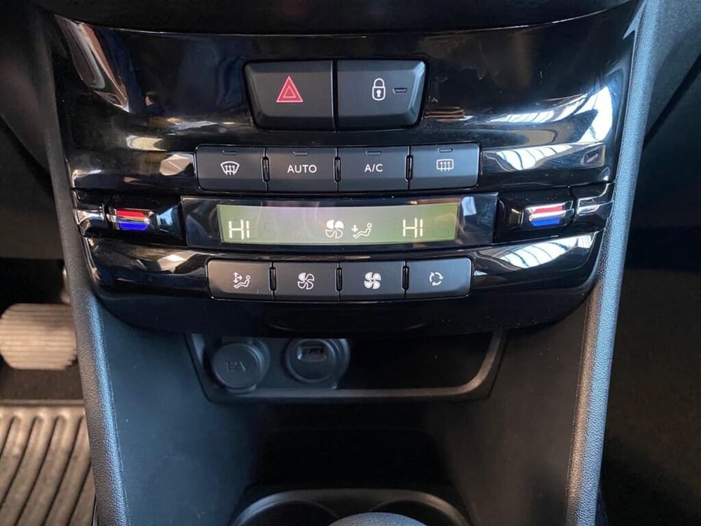 Peugeot 2008 usata a Torino (11)