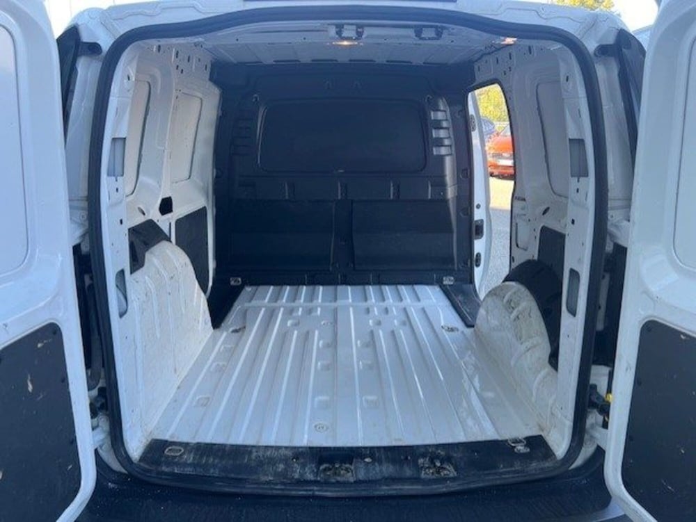 Volkswagen Veicoli Commerciali Caddy Furgone usata a Cuneo (15)