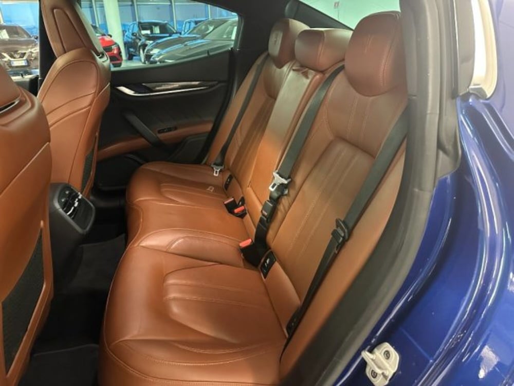 Maserati Ghibli usata a Cuneo (12)