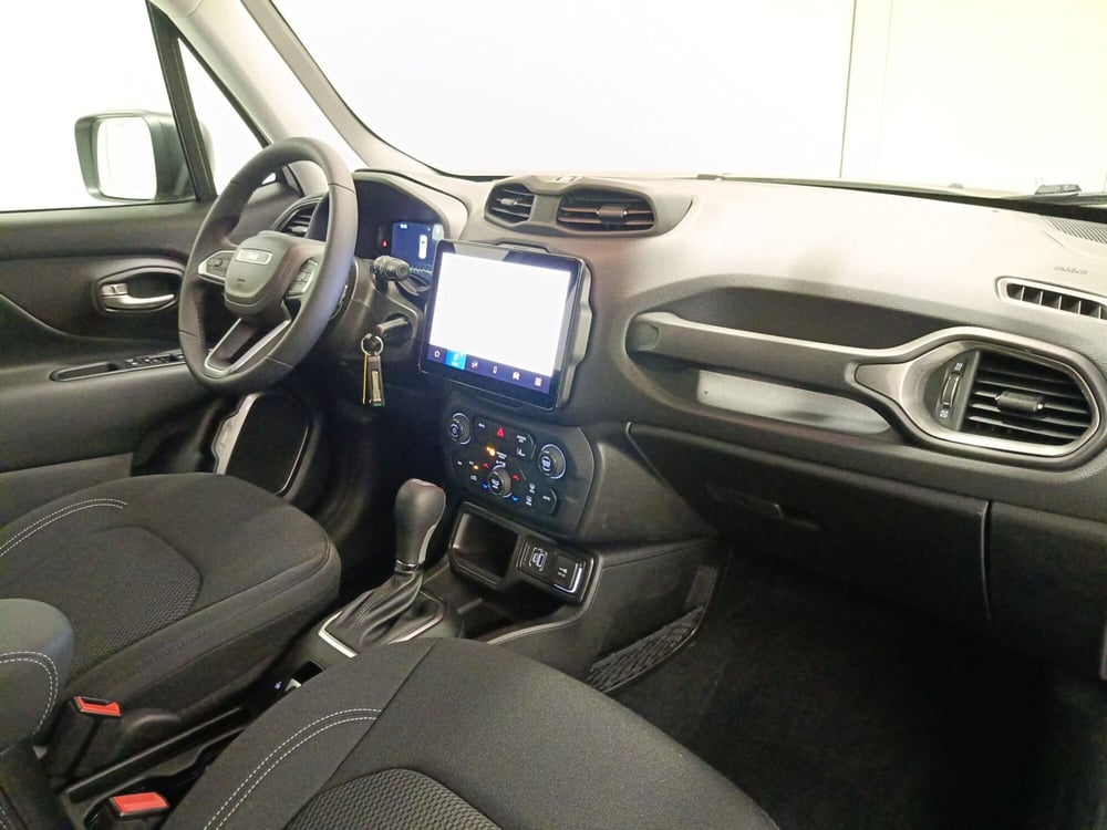 Jeep Renegade nuova a Ascoli Piceno (12)