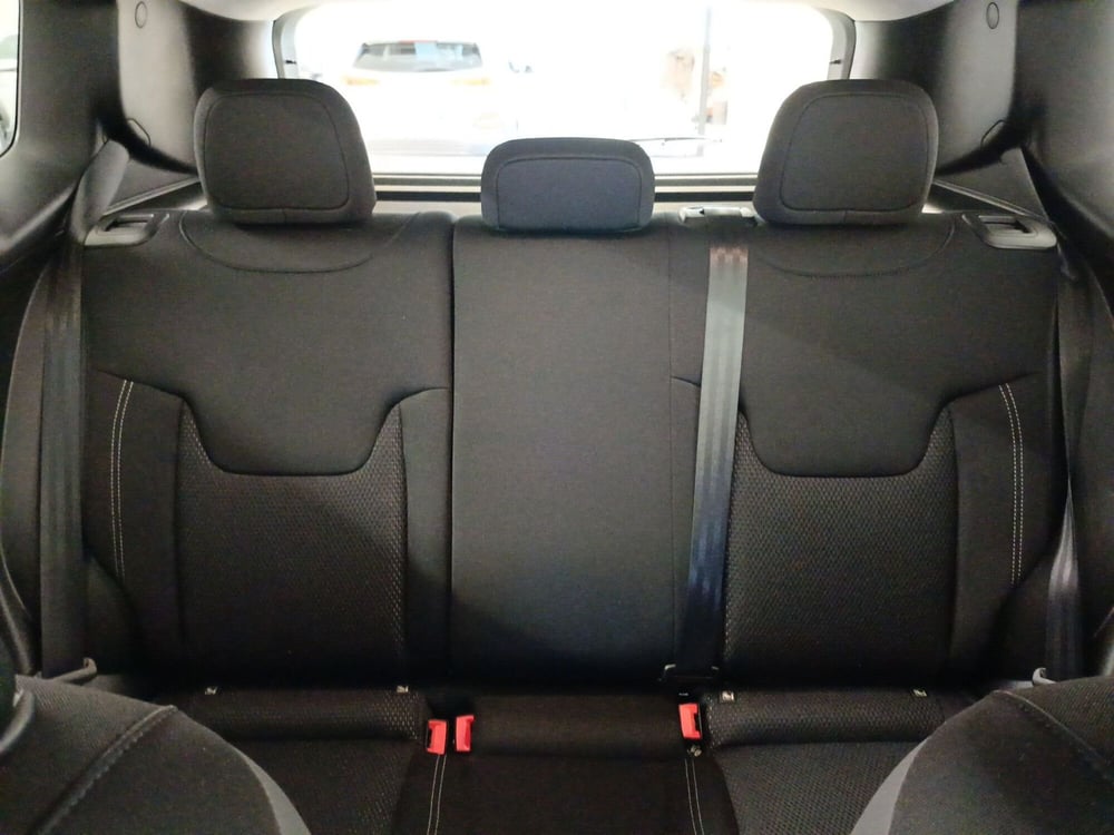 Jeep Renegade nuova a Ascoli Piceno (13)