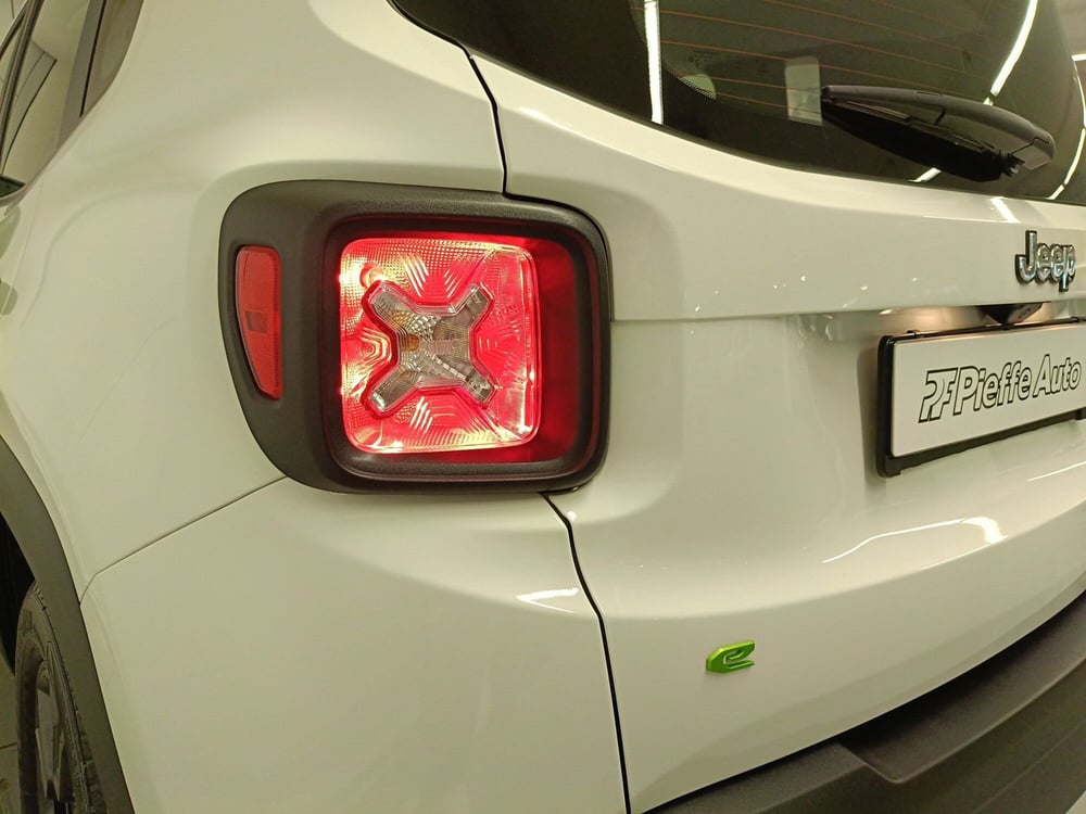 Jeep Renegade nuova a Ascoli Piceno (9)