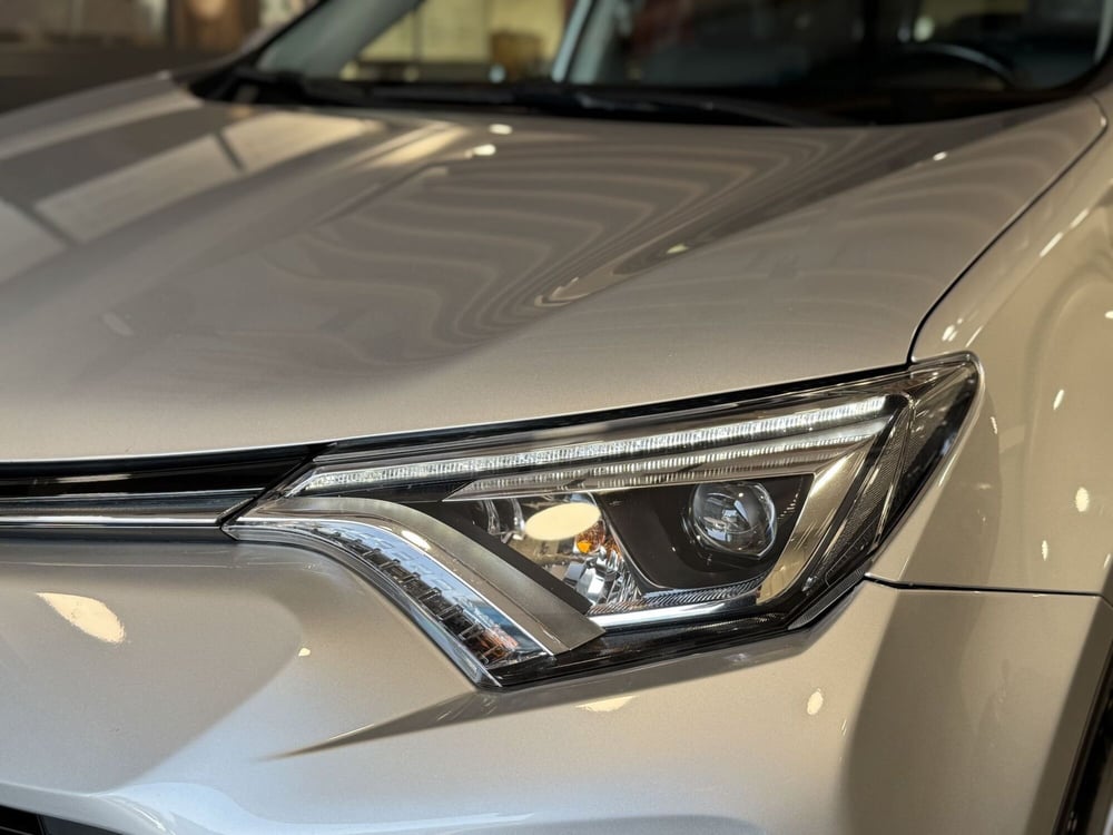 Toyota Rav4 usata a Brescia (8)