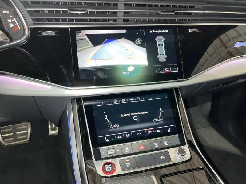 Audi RS Q8 usata a Torino (13)
